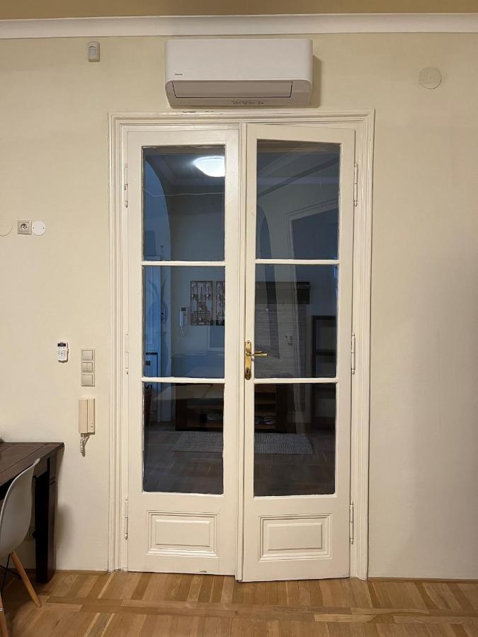 velký apartmán  Bratislava Exterior foto